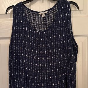 Croft & Barrow Navy and White Patterned Tank Top